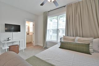 Waterfront Retreat - 1