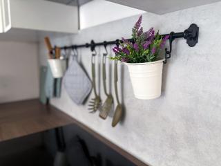 Lovely Apartment Near The City Center - 4