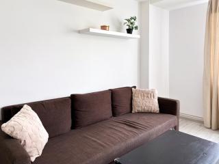 Lovely Apartment Near The City Center - Prag - 9