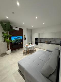 The White Balcony - Il-Gżira - 7