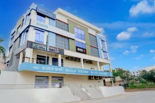 HOTEL O V3 GRAND - Warangal - 0