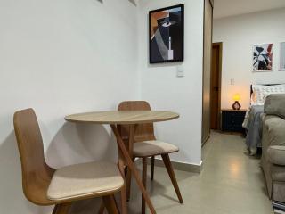 Studio in front of USP - 8