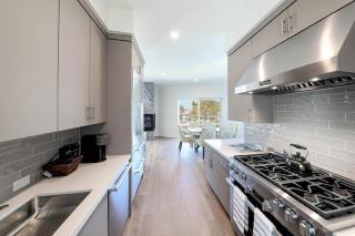 Luxury Stay Corona del Mar, Short Walk to Beach - Newport Beach - 3