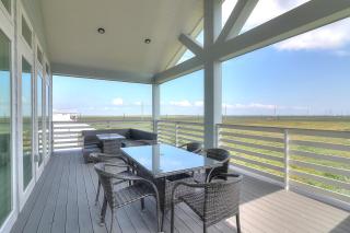 BeachHouse Bliss - 1