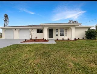 Pool house in Englewood - Englewood - 2
