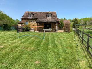 Peaceful, comfortable retreat with pool - Montcléra - 9