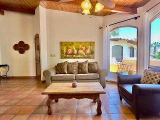 Puerto Nuevo Surf Casita Encanto 1BR with pool - Raulis - 5