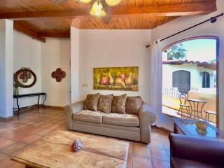 Puerto Nuevo Surf Casita Encanto 1BR with pool - Raulis - 4