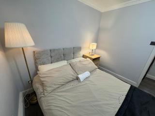 Paddington & Hyde Park 2 bedrooms Flat - 8