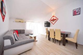 Aphelios Apartments - Budva - 2