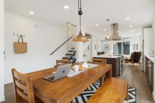 Near Space Needle Climate Pledge Roof Deck - 4