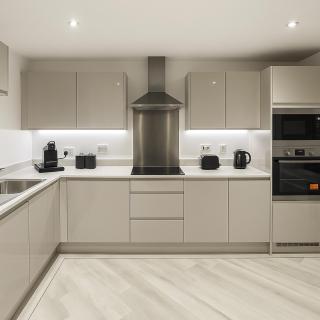 Sheffield Charming 5 bed home - Orgreave - 1