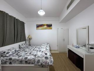 Room, Al majaz 2 - Sabkhah - 8