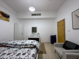 Room, Al majaz 2 - Sabkhah - 4