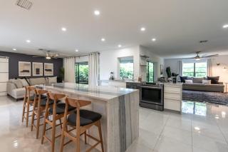 155 Old Tamiami Trail - Naples - 0