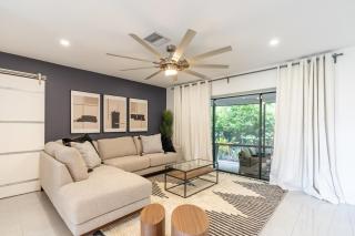 155 Old Tamiami Trail - Naples - 6