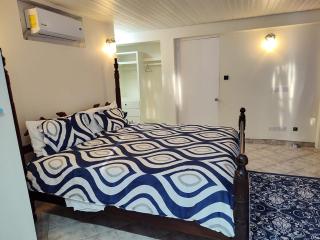 Miss B Apts - Kingstown - 3