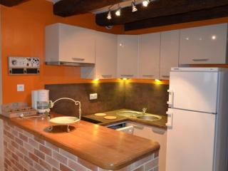Gîte authentique avec terrasse, jardin, proche thermes et nature - FR-1-589-212 - 9
