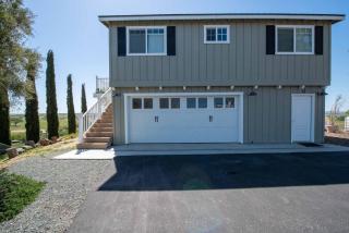 Hidden Acre - Bird House - Paso Robles - 0