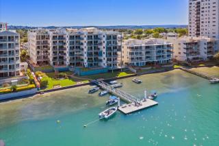 Maroochy River Waterfront Apartments - Maroochydore - 8