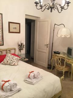 Small Luxury Bed & Breakfast - 9