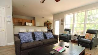 The Happy Heron - West Cape May - 2