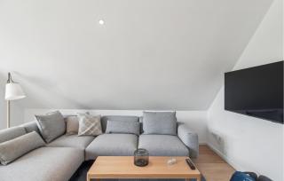 2 Bedroom Gorgeous Apartment In Tossens - 7