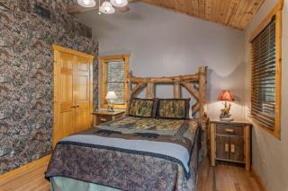 Rustic Cabin in Woods with Hot Tub & Games - Sevierville - 5