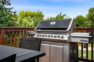 10 Br with Large Hot tubs 130 Proj Screen FirePit - Blue Mountains - 3