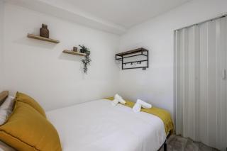 Peaceful City Escape 30' from Central Madrid - 2