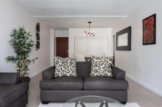 Beachfront 1 BR Apartment with Kitchen- Sian - 2