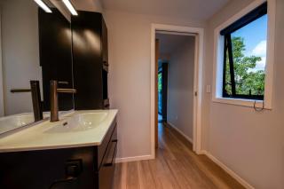 City Convenience & Rural Views in Nelson City - 7