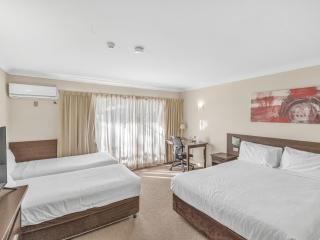 Tall Trees Ainslie Motel - 5