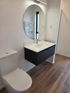 Relaxed Comfort new townhouse in Wallaceville - Upper Hutt - 2
