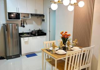 Cozy 1BR Condo with FREE Swimming Pool, Gym, FREE Parking Near Princesa City Center - B1 6Luster - 2