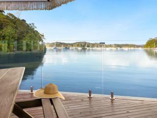 Romantic Waterfront - Russell - Russell - 0
