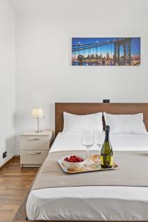 Central Apartment with panoramic Views of Old Town - Bucharest - 9