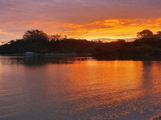 Romantic Waterfront - Russell - Russell - 5