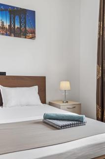 Central Apartment with panoramic Views of Old Town - Bucharest - 2