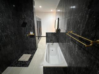 Villa Mawar Seminyak - 4