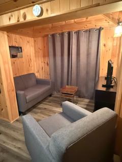 Cloverleaf Cottages - Oxtongue Lake - 9