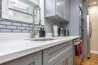 Extremely Spacious Home 10 Mins to The Encore - Medford - 4