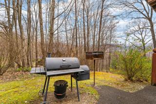 Friends in High Places - 4 BDR family home with Hot Tub & Gaming - Sevierville - 5