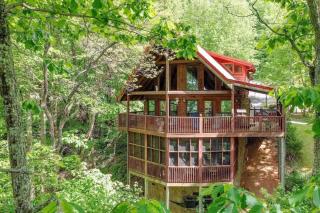 Friends in High Places - 4 BDR family home with Hot Tub & Gaming - Sevierville - 4