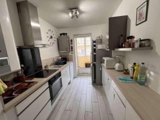 T3 Climatisé avec Parking Privé, Proche Centre pour 4 Personnes - FR-1-701-94 - Valras-Plage - 6