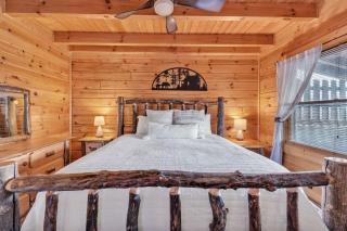 Moosehead Lodge - Fantastic Cabin at Lake Douglas - 7
