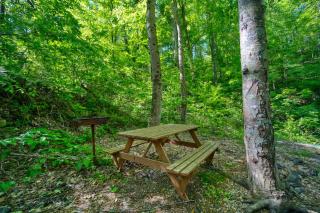 Cabin in Nature with Hot Tub & Games - Sevierville - 3