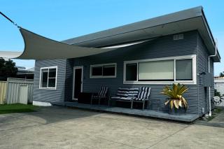 The Beach Shack - across from beach - Blacksmiths - 8