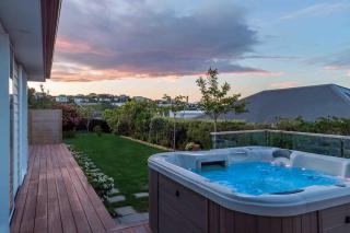Sea View Paradise with Hot Tub - Christchurch - 8