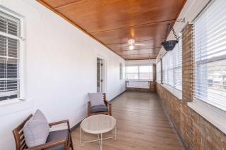 The Grand Elm Suites - - 5